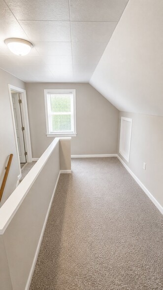 Building Photo - 1568 Parker Dr