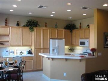 Building Photo - 8404 Benavente Ct