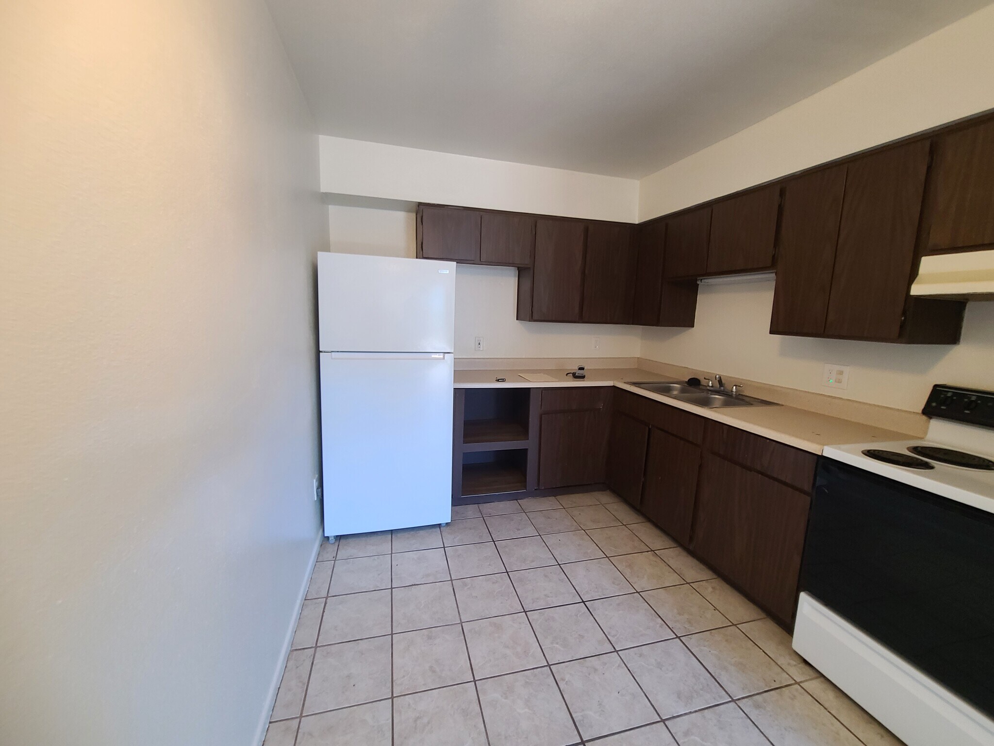 Building Photo - 1420 N Evergreen St