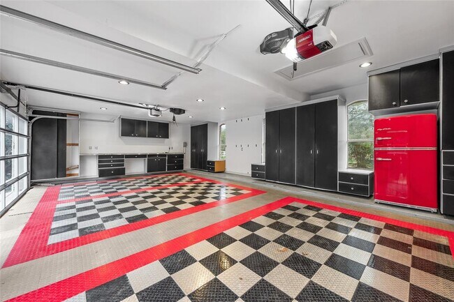 Building Photo - 408 Saddlehorn Dr