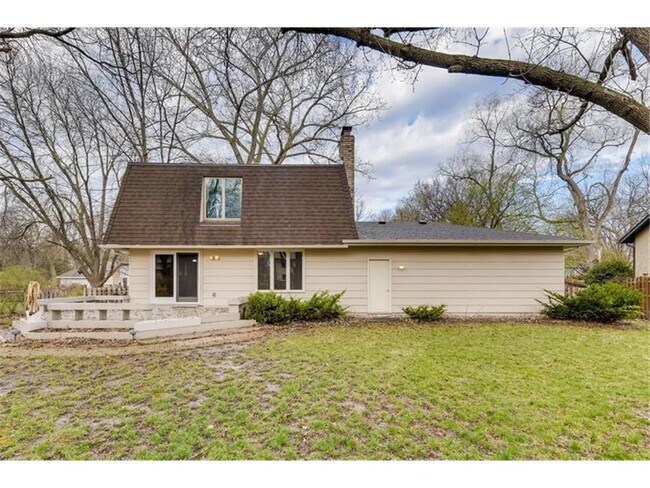 Building Photo - 7741 Heritage Rd