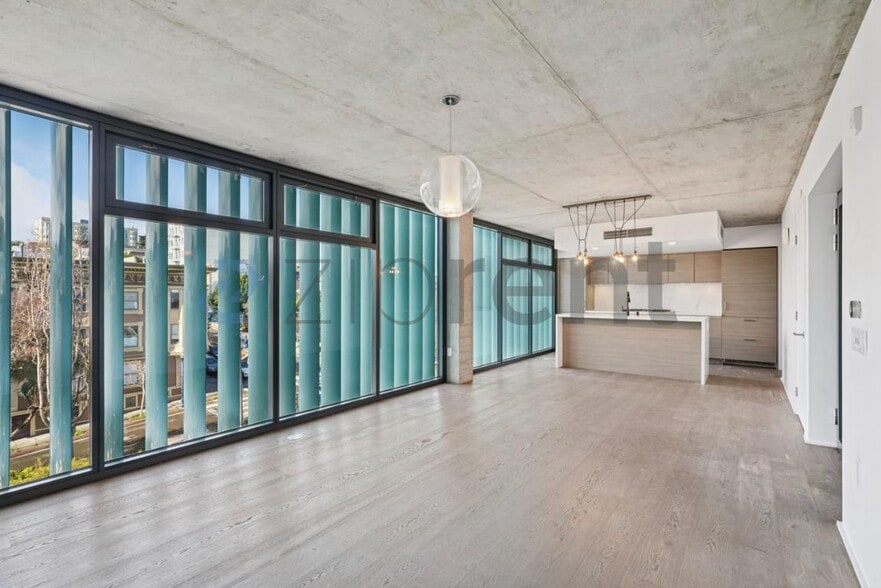 Building Photo - 8 Octavia St