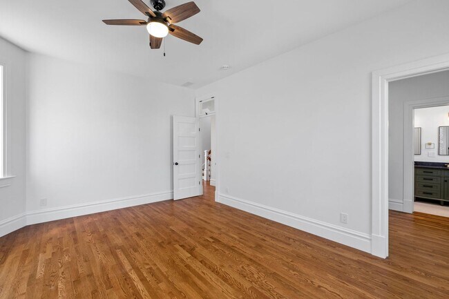 Building Photo - HISTORIC THREE LEVEL 19TH CENTURY THREE LEVEL 4 BED, 3.5 BATH HOME