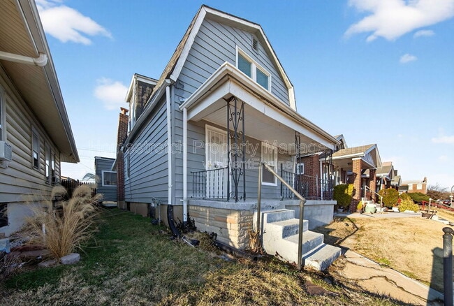 Building Photo - 4555 Ruskin Ave