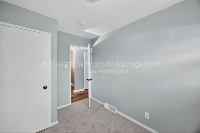 Building Photo - 408 Crawford Rd