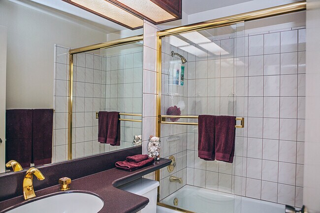 Building Photo - 301 N 1st St