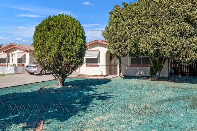 Building Photo - 55+ Community Living – Cozy 2 Bed/1 bath H...