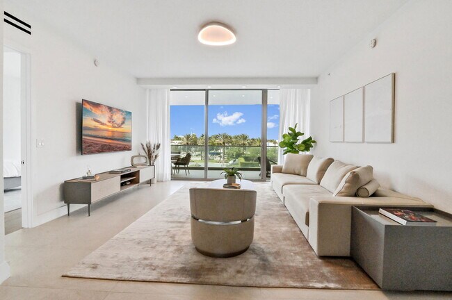 Building Photo - 10203 Collins Ave