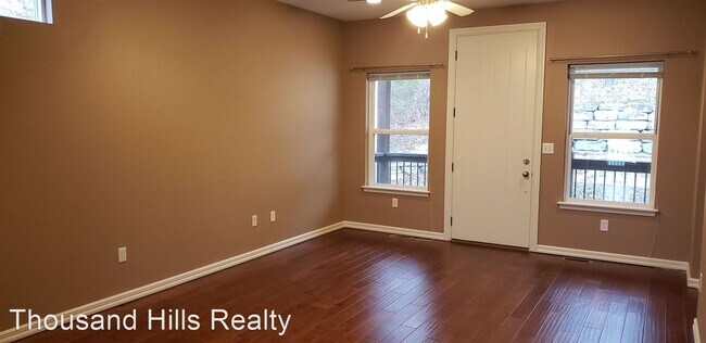 Building Photo - 4 br, 3 bath House - 135 Cavanaugh Place