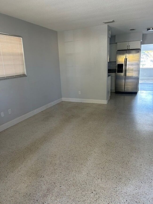 Building Photo - 5242 20th Ave N