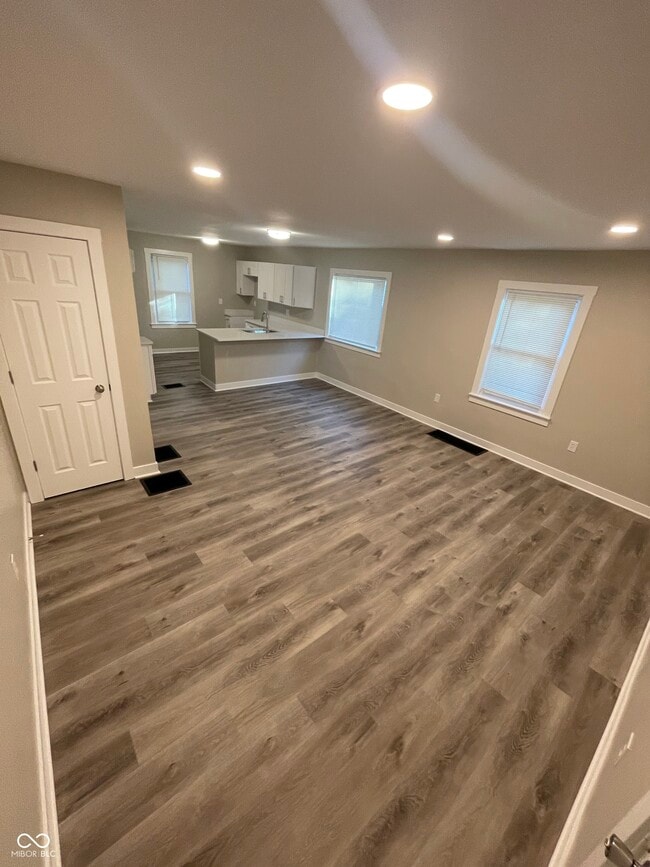 Building Photo - 41 Rosemere Ave