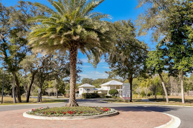 Building Photo - 95282 Summerwoods Cir