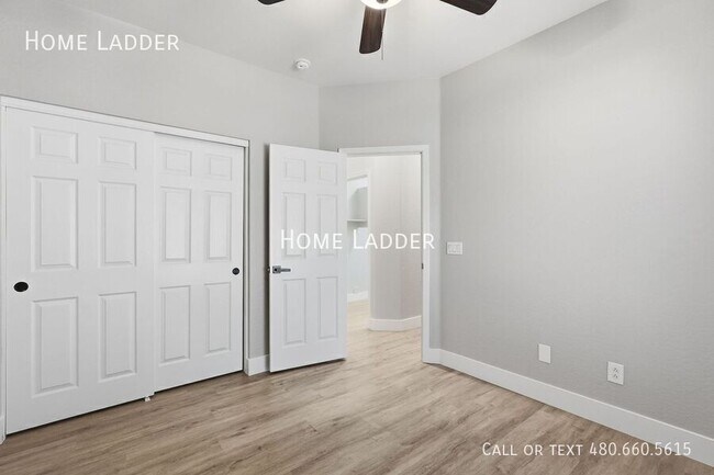 Building Photo - 2576 W Preserve Way