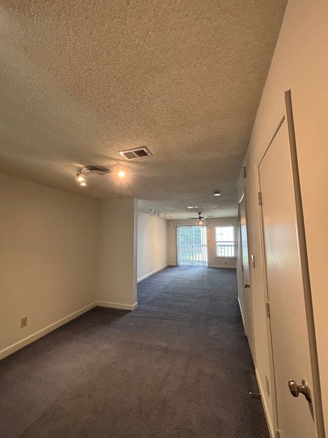 Building Photo - 2516 Avent Ferry Rd
