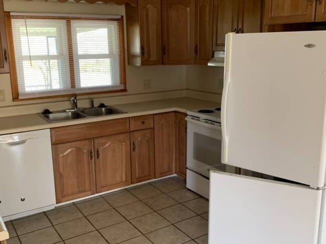 Building Photo - Curtin Street