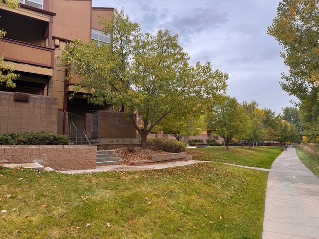 Building Photo - 1221 E Prospect Rd