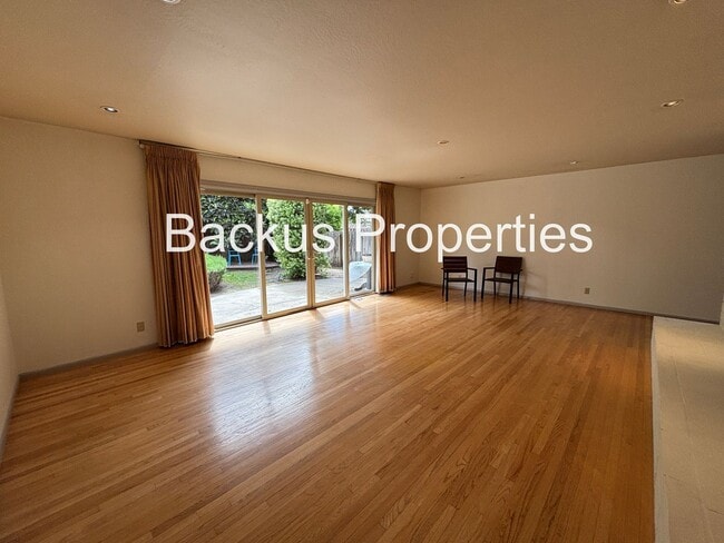 Building Photo - Three bedroom home across from Claremont Manor Park