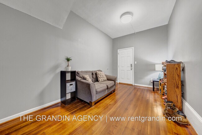 Building Photo - 1826 Rorer Ave SW