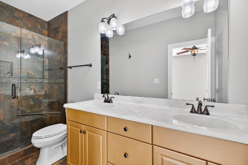 Building Photo - 102 Madison Grove Pl