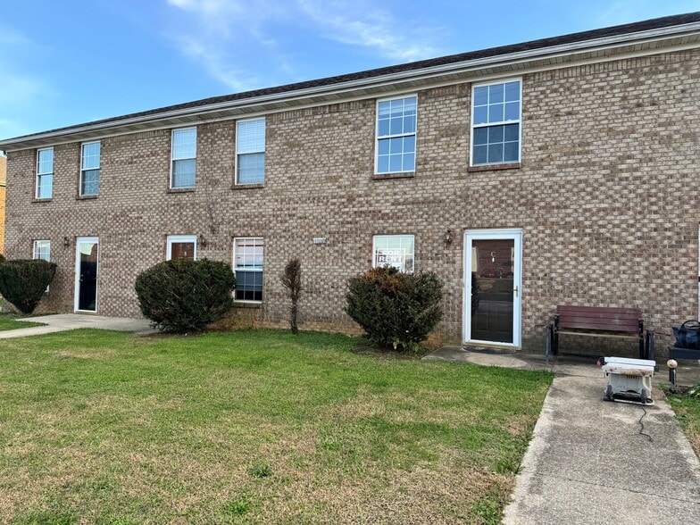 Building Photo - 1003 Whipporwill Dr