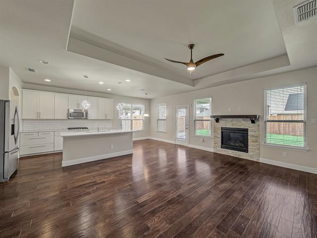 Building Photo - 3448 Canyon Lake Dr