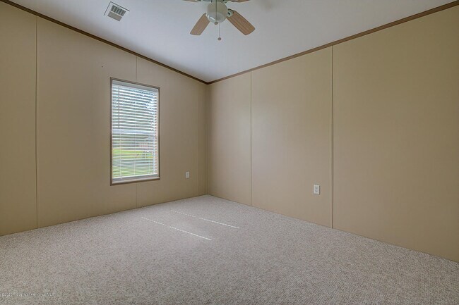 Building Photo - 14820 Aubrey Ave