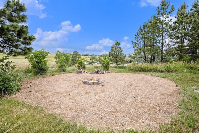 Building Photo - 12773 N Tenderfoot Trail