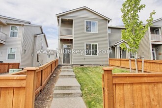 Building Photo - 4 Bed, 3 Bath Home Just off Ward Road and 4th Plain Blvd