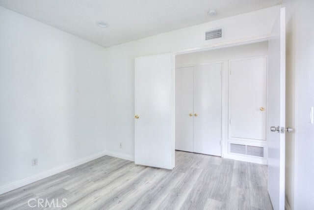 Building Photo - 2210 Shady Hills Dr