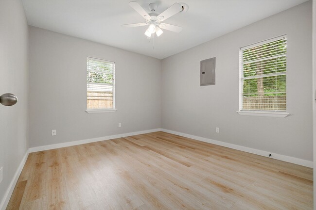 Building Photo - Beautifully Remodeled Home for Lease