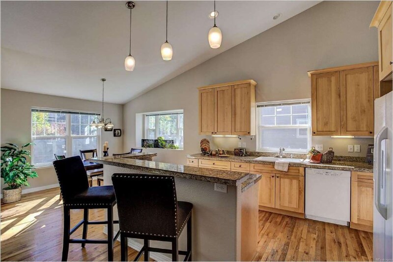 Building Photo - 3220 Pierce St