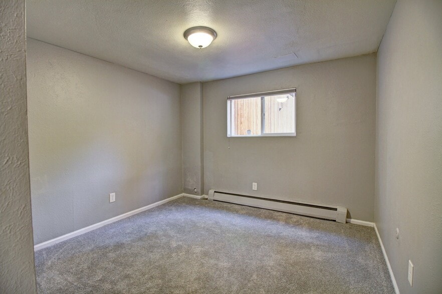 Building Photo - 12020 W 63rd Pl