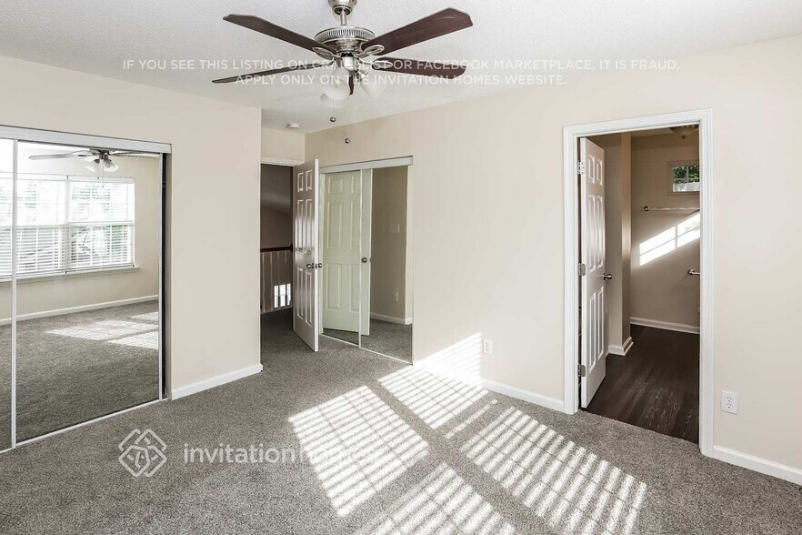 Building Photo - 8611 Meadowmont View Dr