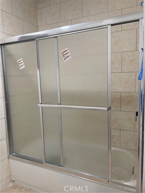 Building Photo - 674 E 115th St