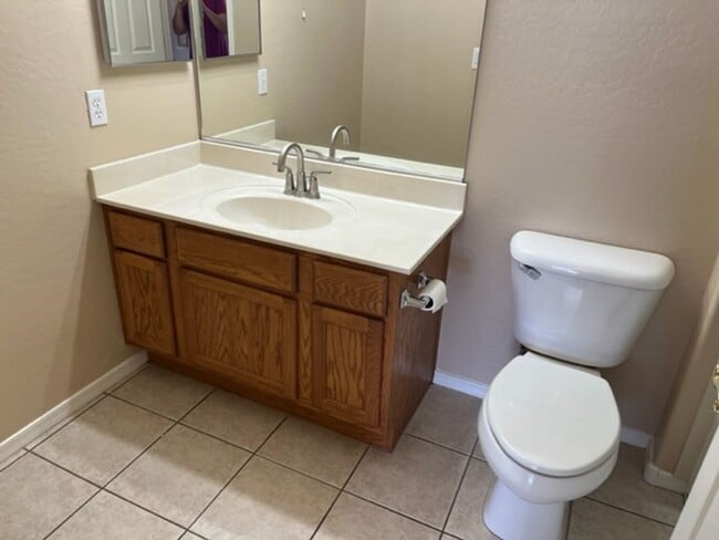 Building Photo - 3 Bedroom Townhouse in Gated Boulder Park ~ Prescott