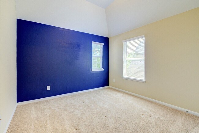 Building Photo - 4022 Steep Woods Dr