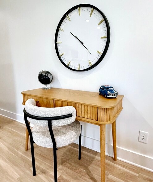 Building Photo - 3203 Memorial Ave