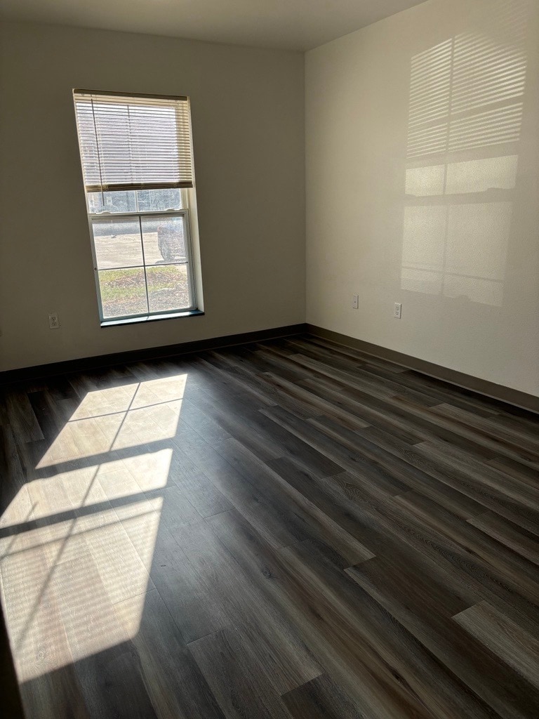 Building Photo - Hidden Glen Apartments