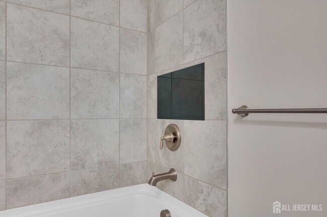 Building Photo - 617 Marion Ln