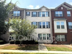 Building Photo - 912 Rose Way
