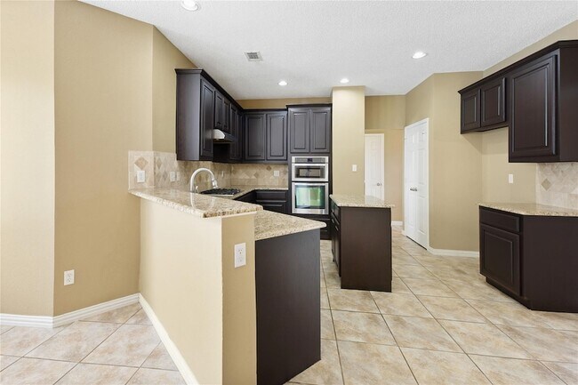 Building Photo - 776 Monticello Cir