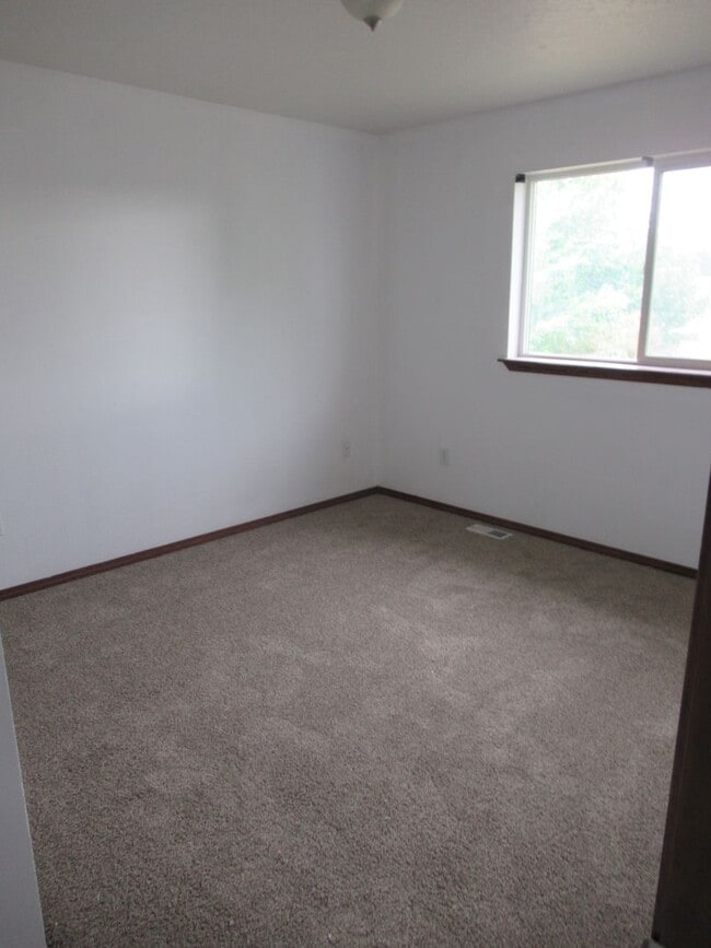 Building Photo - 6700 N Harris Hawk Ln