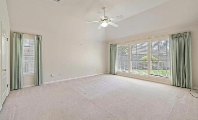 Building Photo - 10133 Cassandra Dr