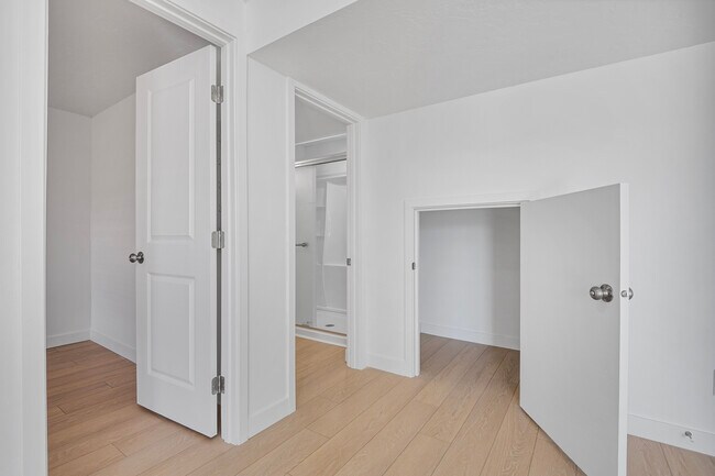 Building Photo - 2389 Wildwood Ln