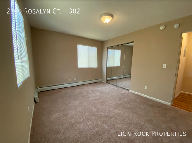 Building Photo - Charming Condo in New Hope for $1,375/month!