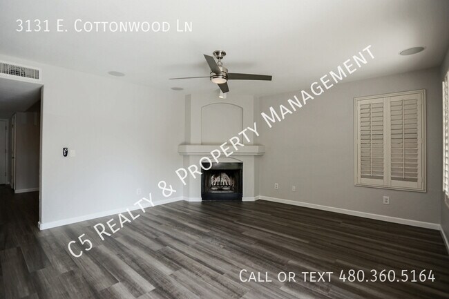 Building Photo - 3131 E Cottonwood Ln