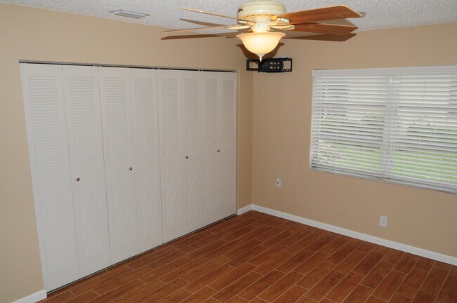 Building Photo - 5250 Nesting Way