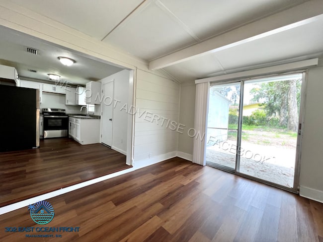 Building Photo - Gorgeous 3 bedroom / 1.5 bathroom home ready for rent in Orange Park.