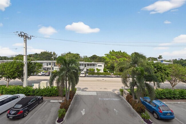 Building Photo - 1050 SE 15th St