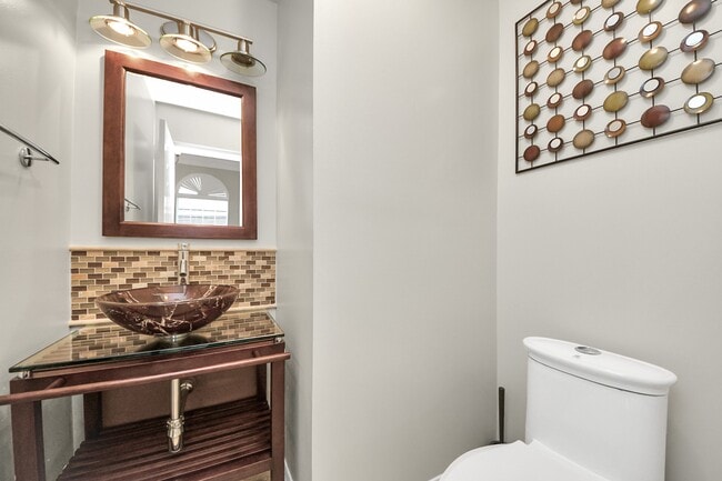 Building Photo - 4418 Ringrose Dr